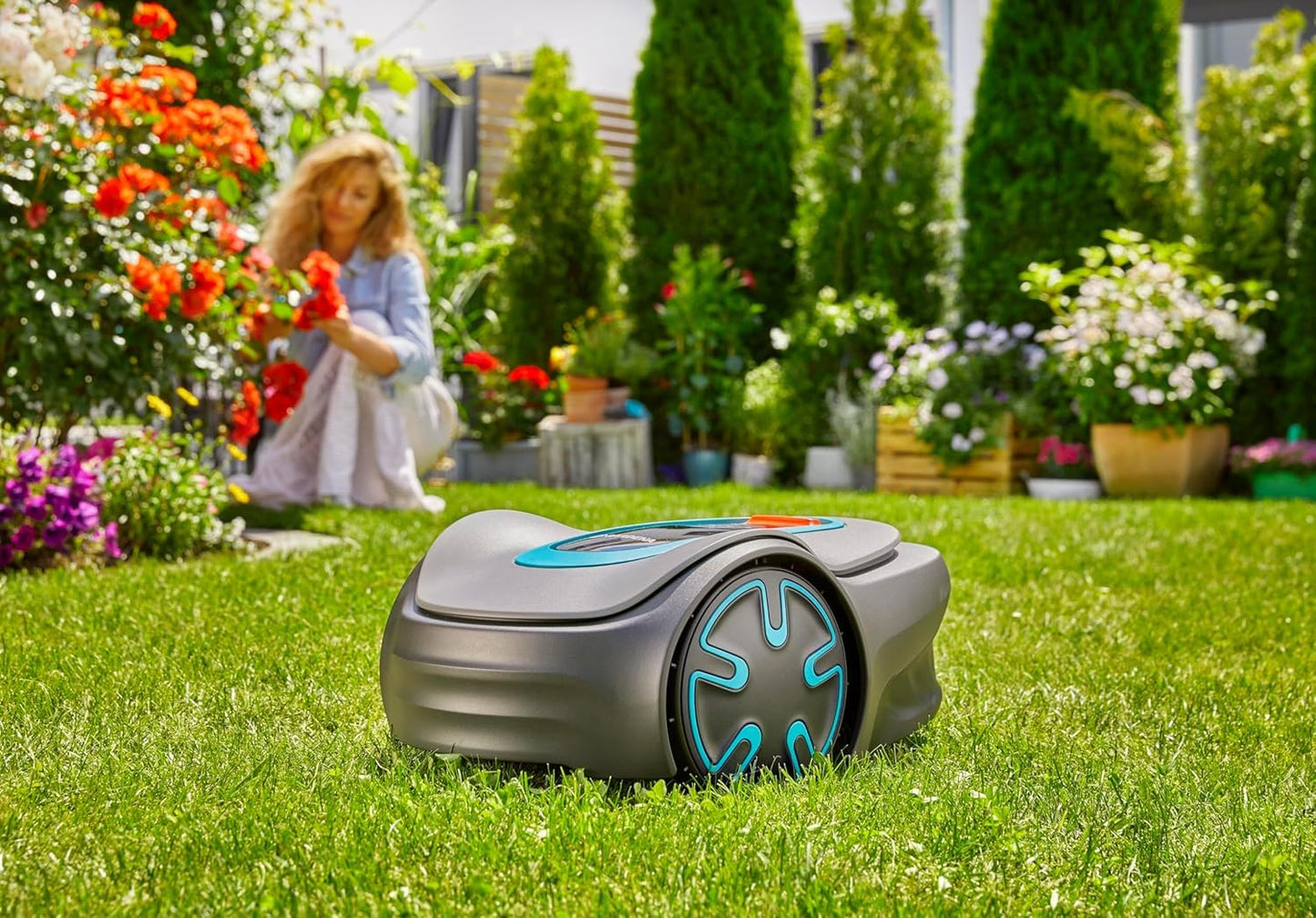 Gardena Sileno minimo Robotic Lawnmower 250 m²: Intelligent Lawnmower with Optimal Connectivity, Programmable with Gardena Bluetooth App, DE Version (15201–20)