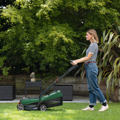 Bosch CityMower 18V-32-300 Cordless Lawnmower (18 Volt, 1 x 4.0 Ah Battery, Cutting Width: 32 cm, Lawns up to 300 m², in Box)